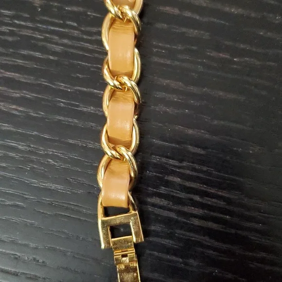 Joan Rivers Classics Watch - Picture 4 of 5